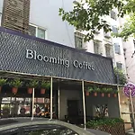 Blooming Hotel